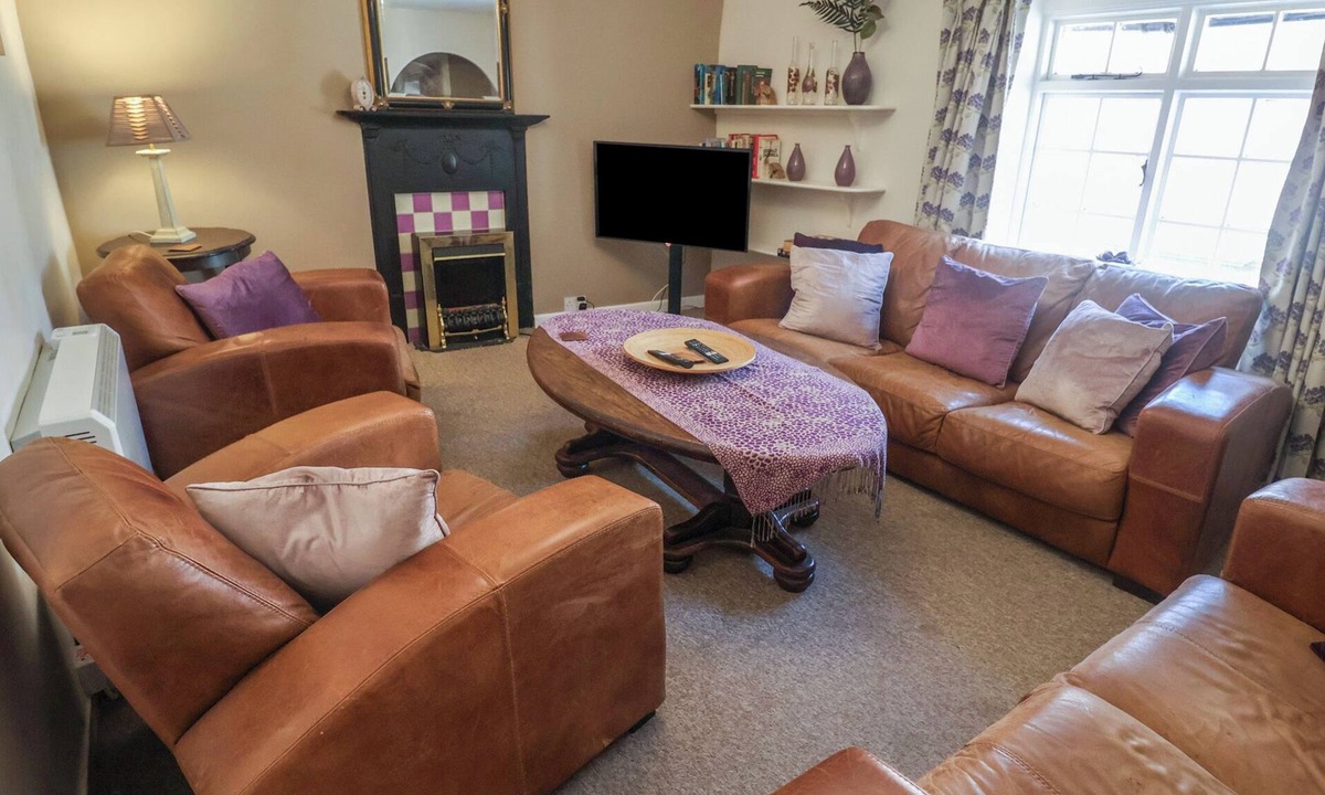 Holt Cottage | The Plover