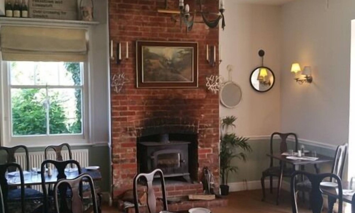 Westerfield Hotel | The Railway