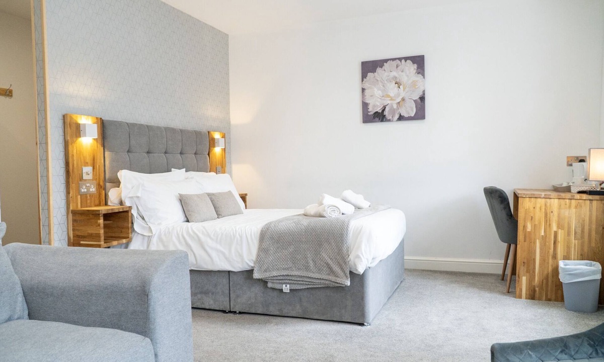 Spalding Hotel | The Red Lion Hotel