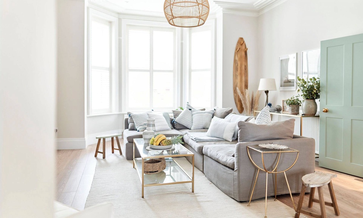 Bournemouth City Centre Apartment | The Sanctuary - Seven Bedroom Apartment, Sleeps 20