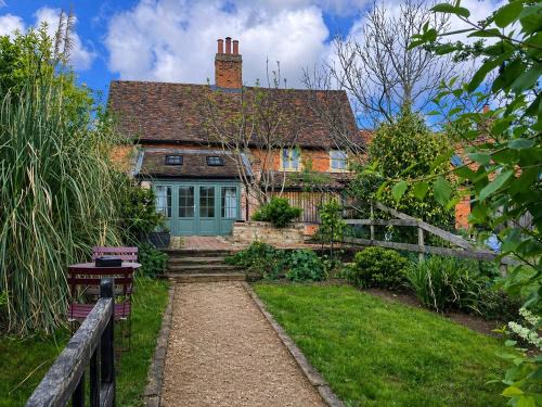 Ipswich House | The Smithy's Cottage