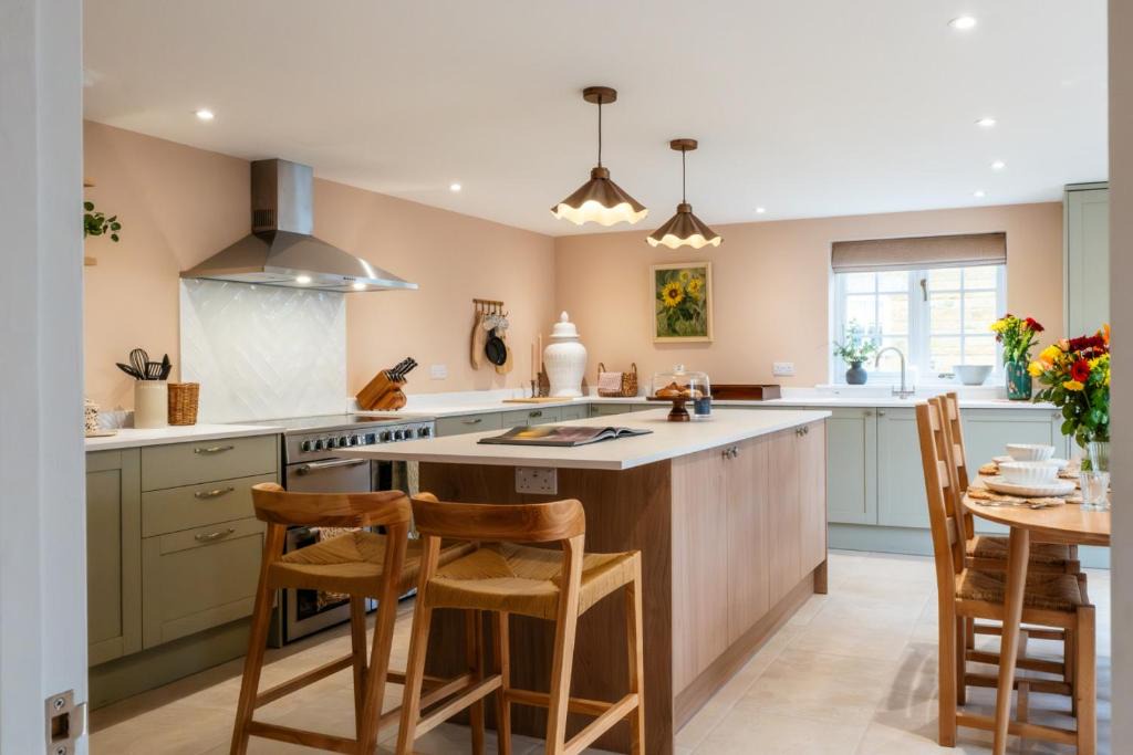Bourton House | The Stables | Banham Cottages