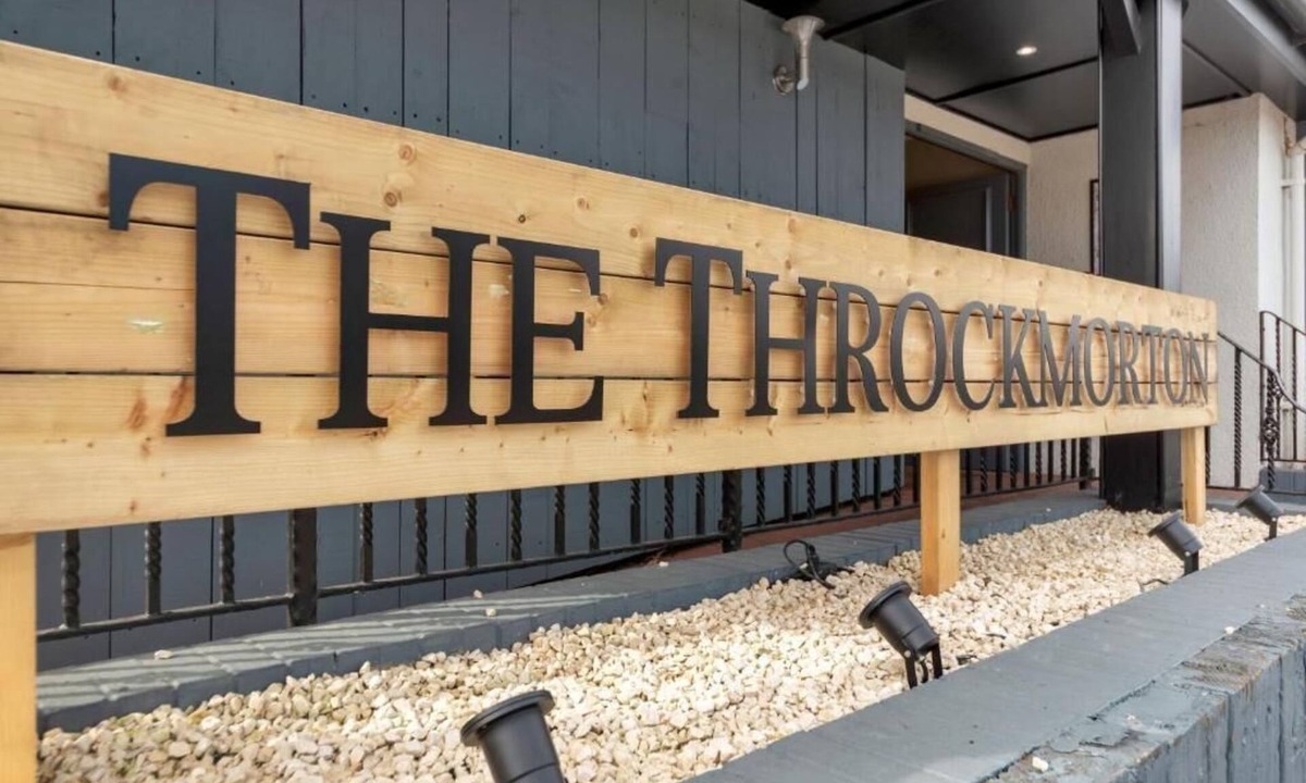 Coughton Hotel | The Throckmorton