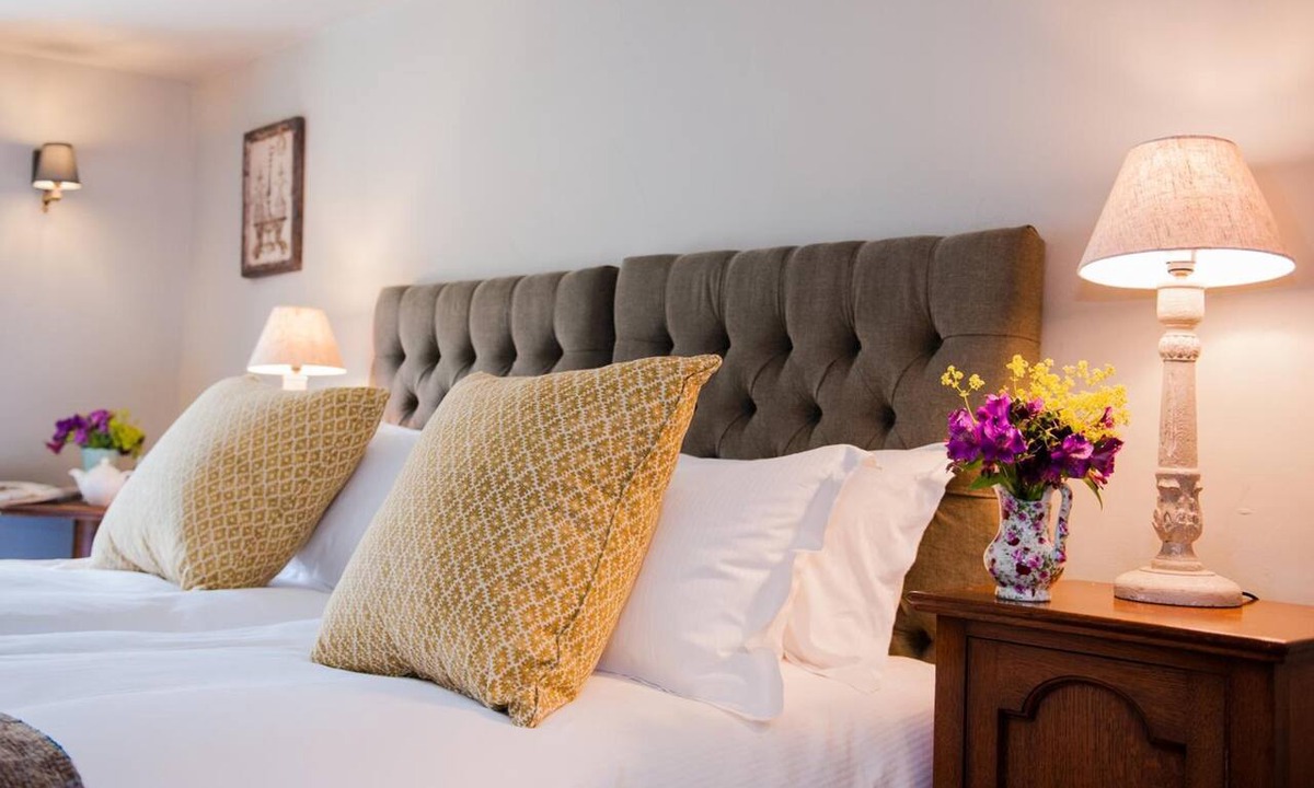 Overton Hotel | The White Hart, Overton