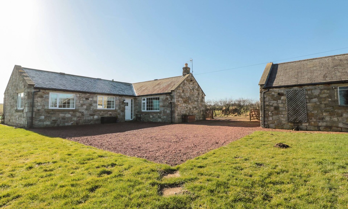 Morpeth Cottage | THISTLEYHAUGH COTTAGE, family friendly in Longframlington