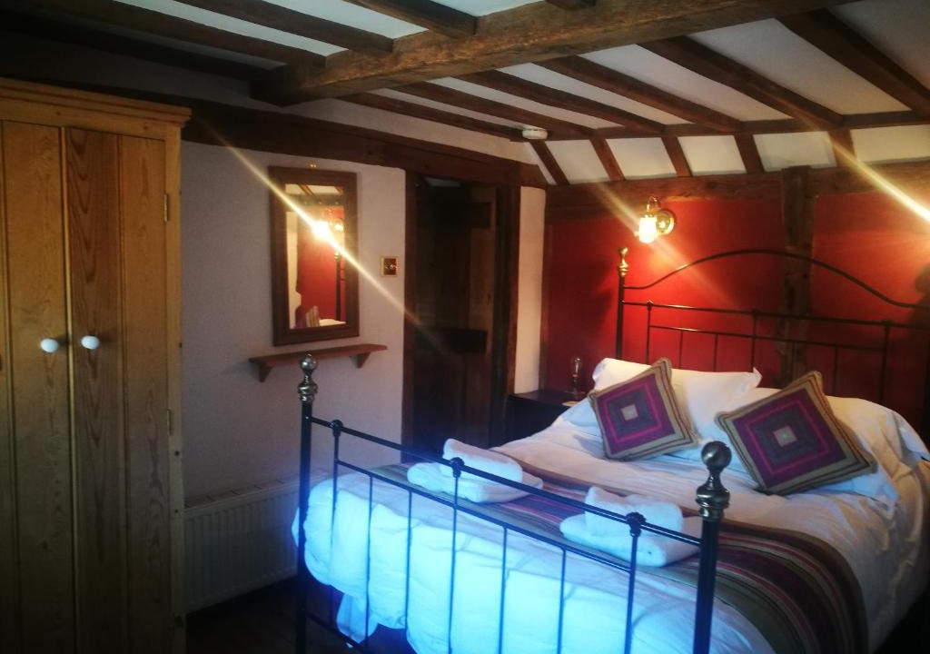 Ashburnham House | Thornden Farm