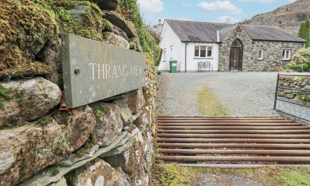 Chapel Stile Cottage | Thrang View