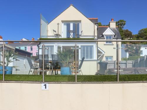Penally House | Tideglass