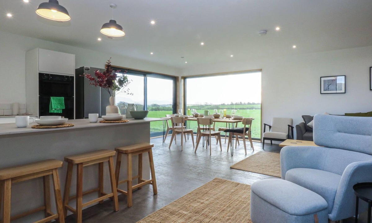 Bodorgan Cottage | Tithe Barn Lodge