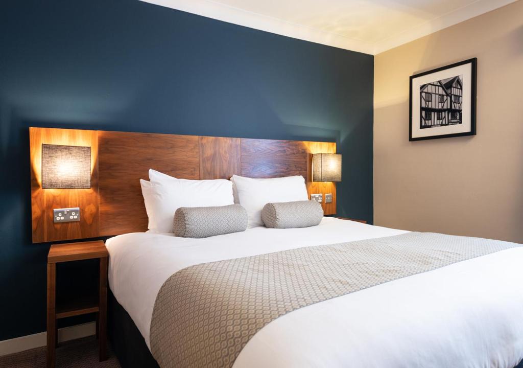 Clyst St Mary Hotel | Toby Carvery Exeter M5 J30 by Innkeeper's Collection