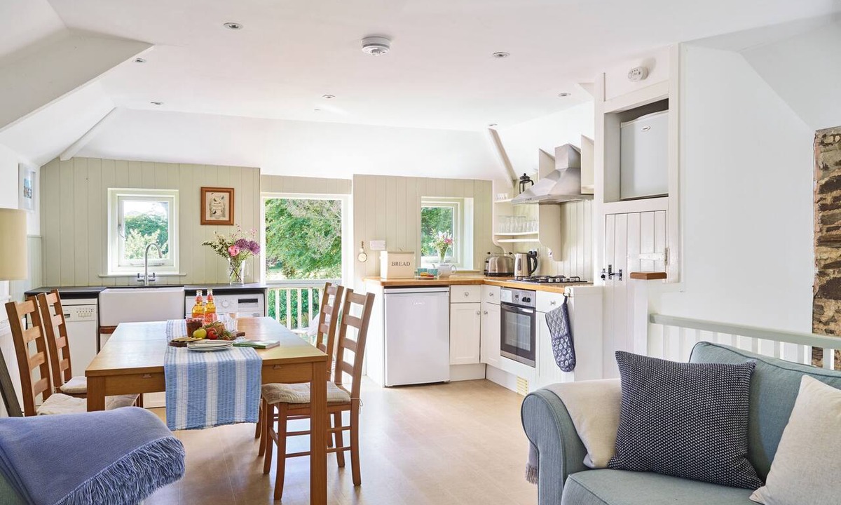 Trewen Cottage | Tor View Trevadlock Manor by Smart Welcomes