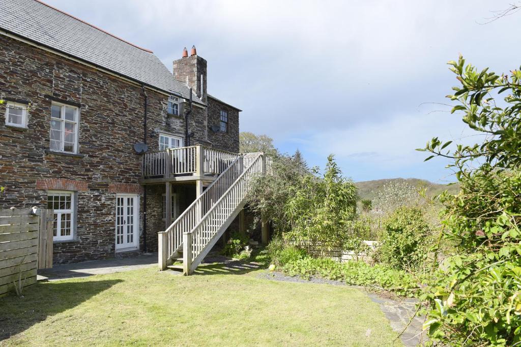 Boscastle House | Tower House