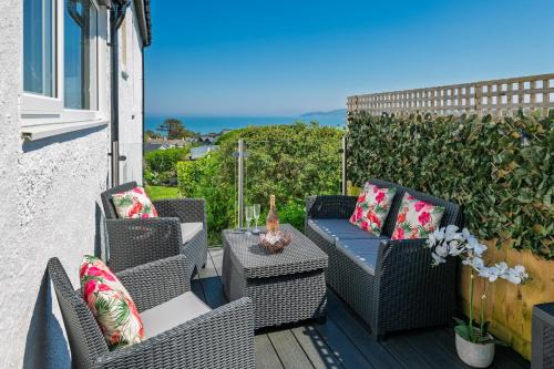 Benllech House | Traeth Arian Cottage