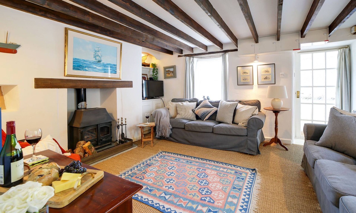 Pendoggett Cottage | Trecarian Cottage, Pendoggett - a traditional Cornish cottage sleeps 4+dogs