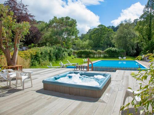Totnes House | Tuckenhay, 1 Salle Cottage, - Fcq