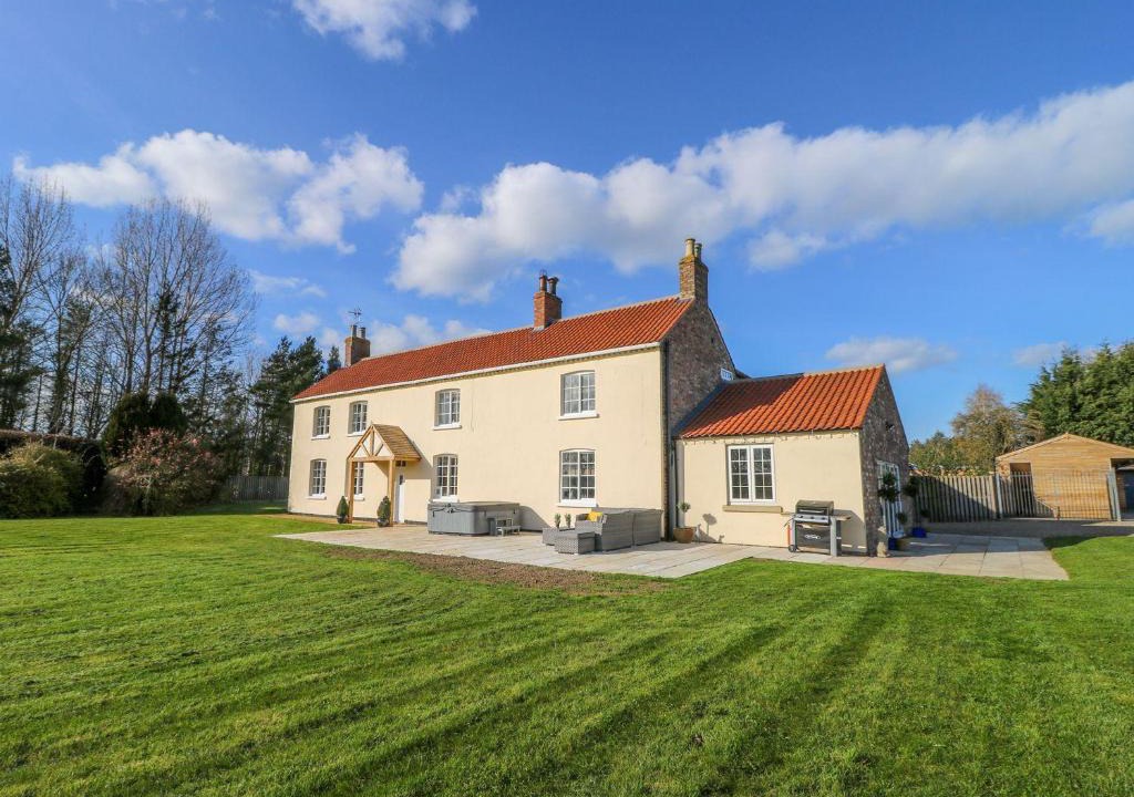 Scawton House | Tuft House