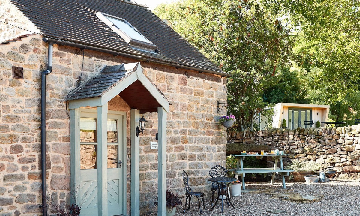 Crich Cottage | Two charming properties in Derbyshire sleeping 4 guests