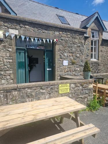 Newport Hostel | Ty Bert