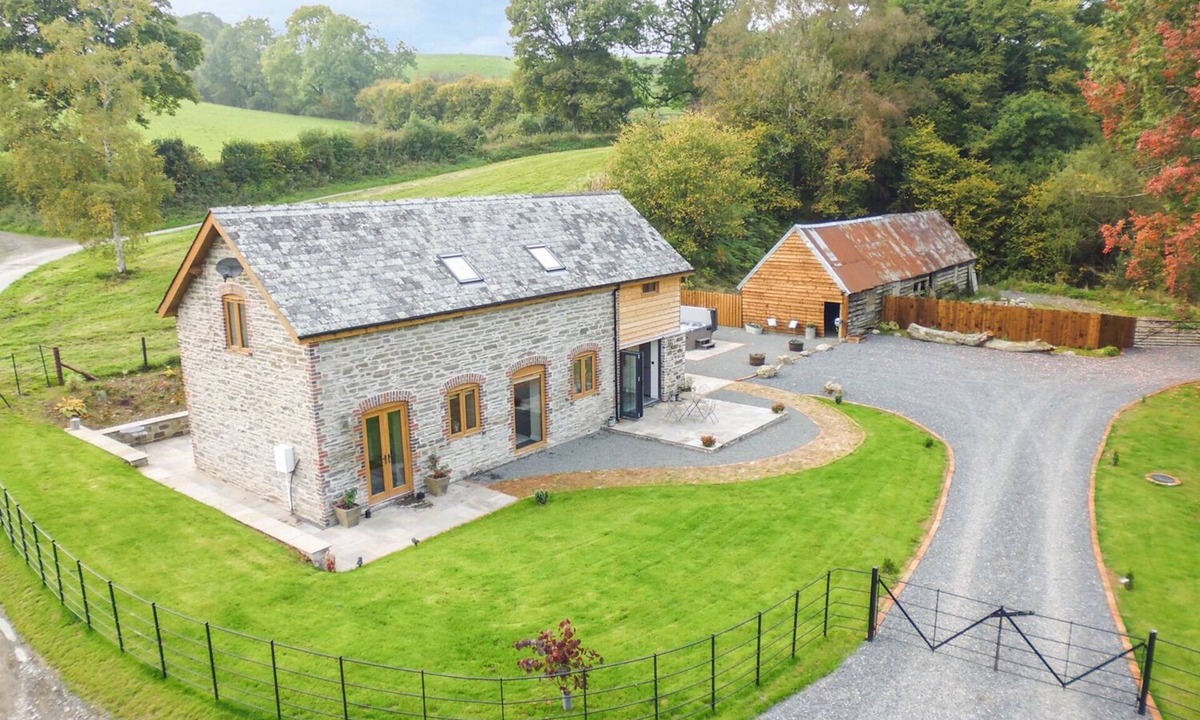 Llanbadarn Fynydd Cottage | Tynddol Barn
