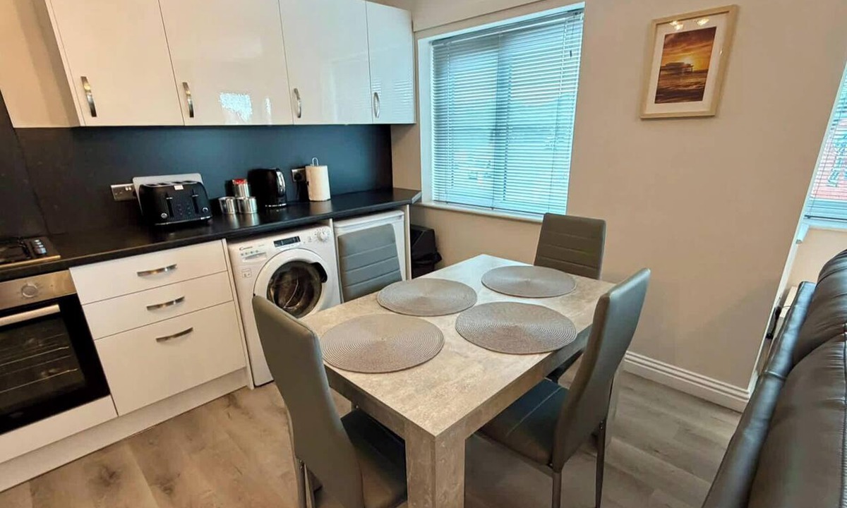 Thornton-Cleveleys Apartment | Upper Marsh Apartment