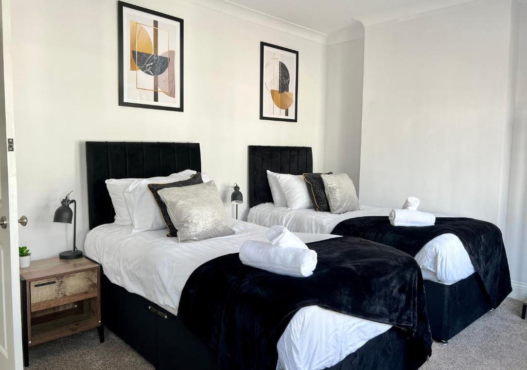 Splott Apartment | Vale House by Switchback Stays