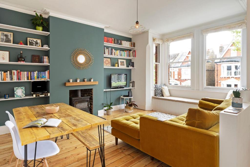 Herne Hill House | Victorian, Bright 2 Bed House near Brixton