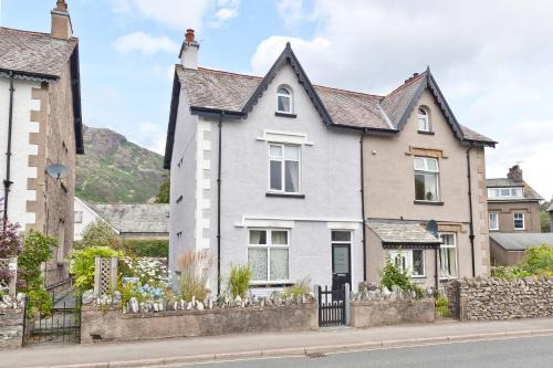 Coniston House | Vine Tree Cottage Coniston