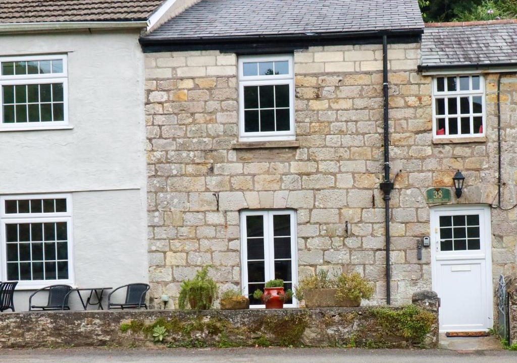 Pentewan House | Vis Valley View
