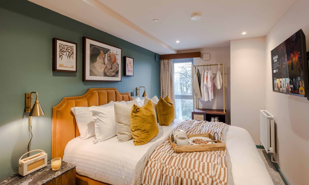 Bristol Floating Harbour Apartment | Wapping Wharf | 1 Bedroom Apartment