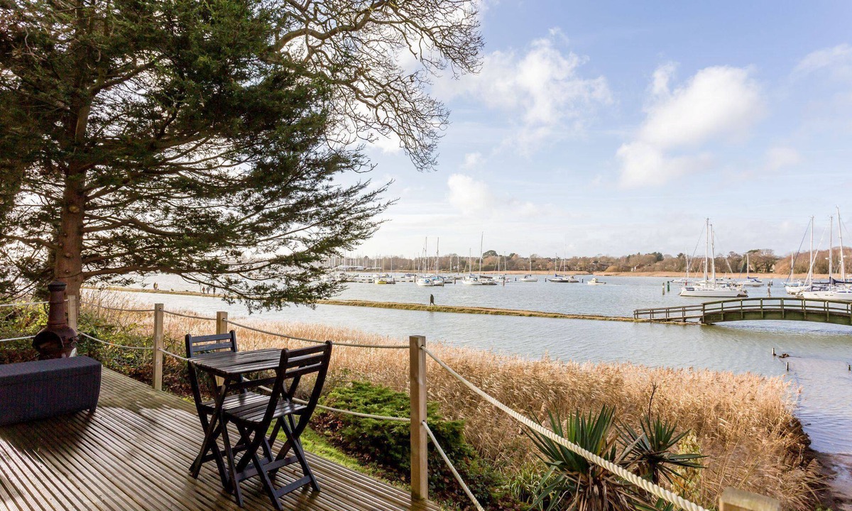 Netley Cottage | Watersedge Retreat - Luxury Cottages