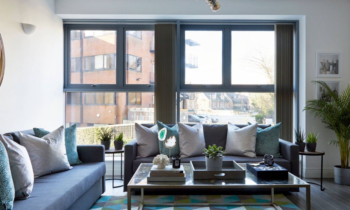 Watford Town Centre Apartment | Watford WD18 - Impressive 2Bedroom/2Bathroom Flat with FREE WIFI and Parking