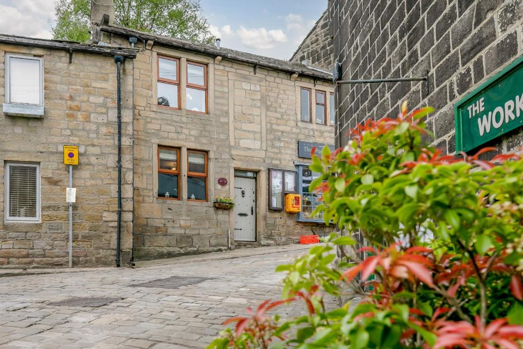Heptonstall House | Weavers Cottage