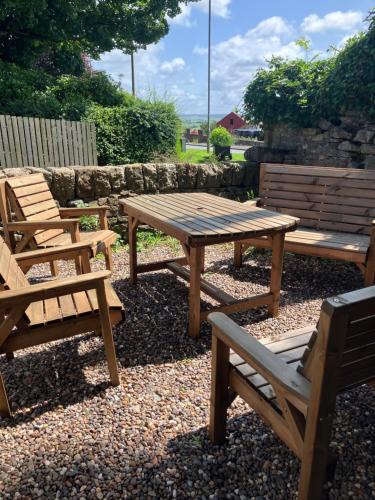 Kirkmichael House | Wee Lyon Cottage Maybole 2 Bedroom Sleeps 4