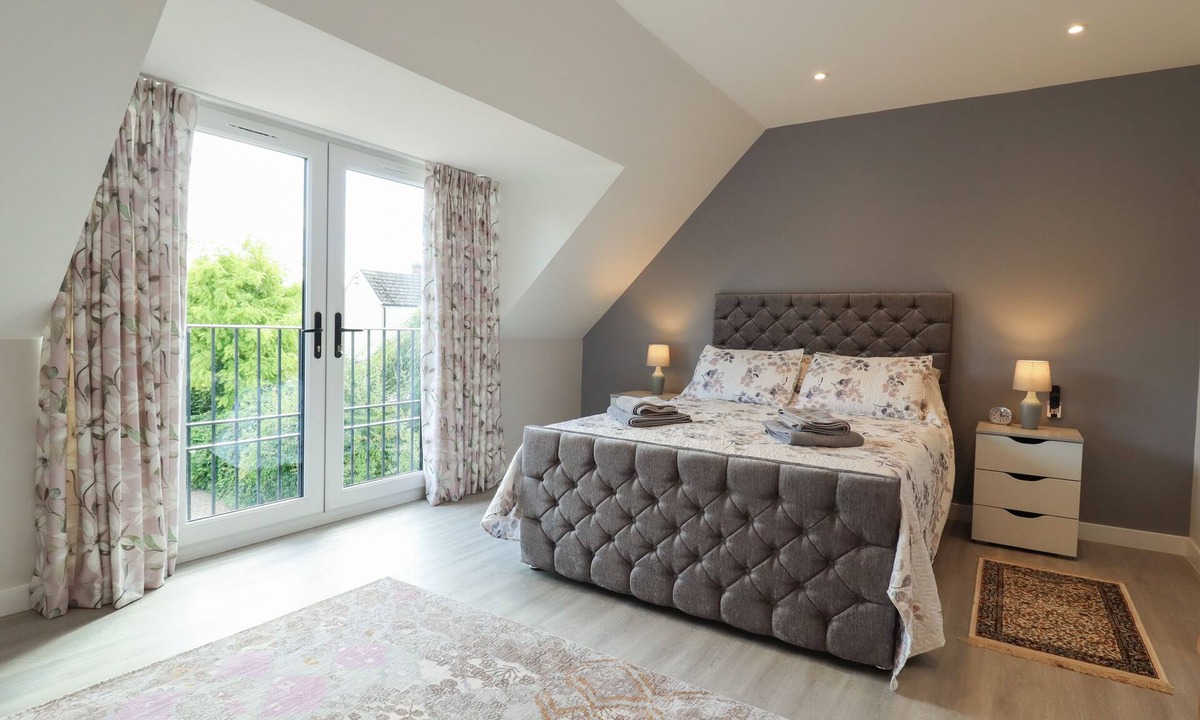 Littleport Cottage | Wellington Cottage