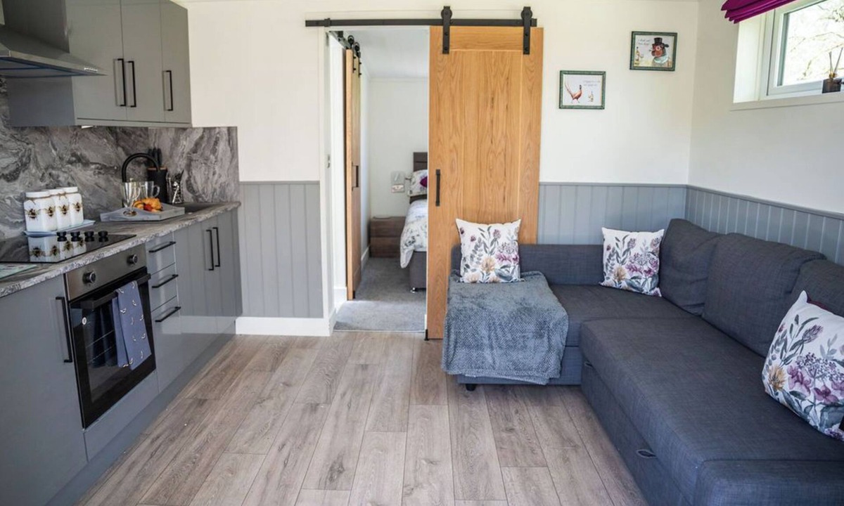 South Molton House | West Down Farm - B&B