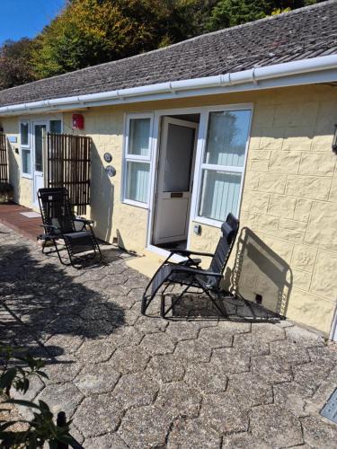Niton Apartment | Westcliffe chalets channel view