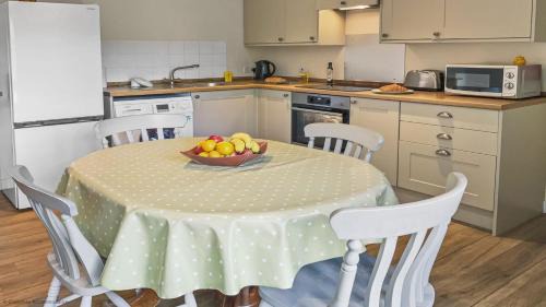 East Tisted House | Whitedown