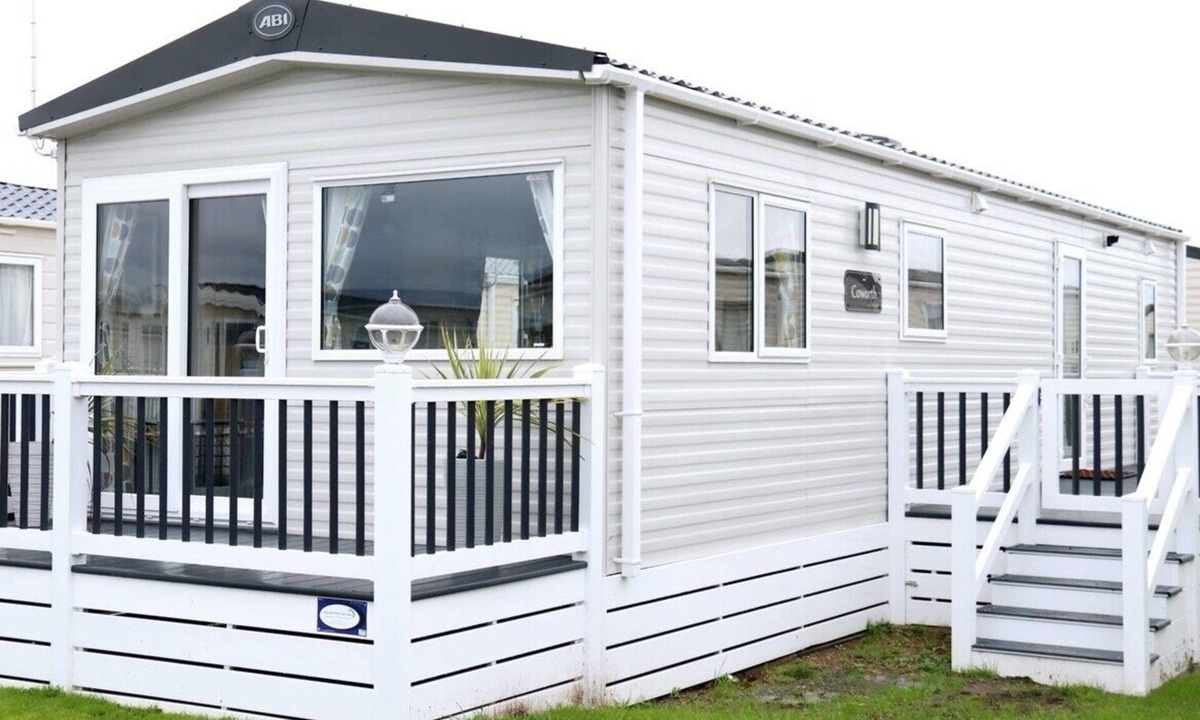 Seasalter House | Whitstable Neptune - Alberta Holiday Park