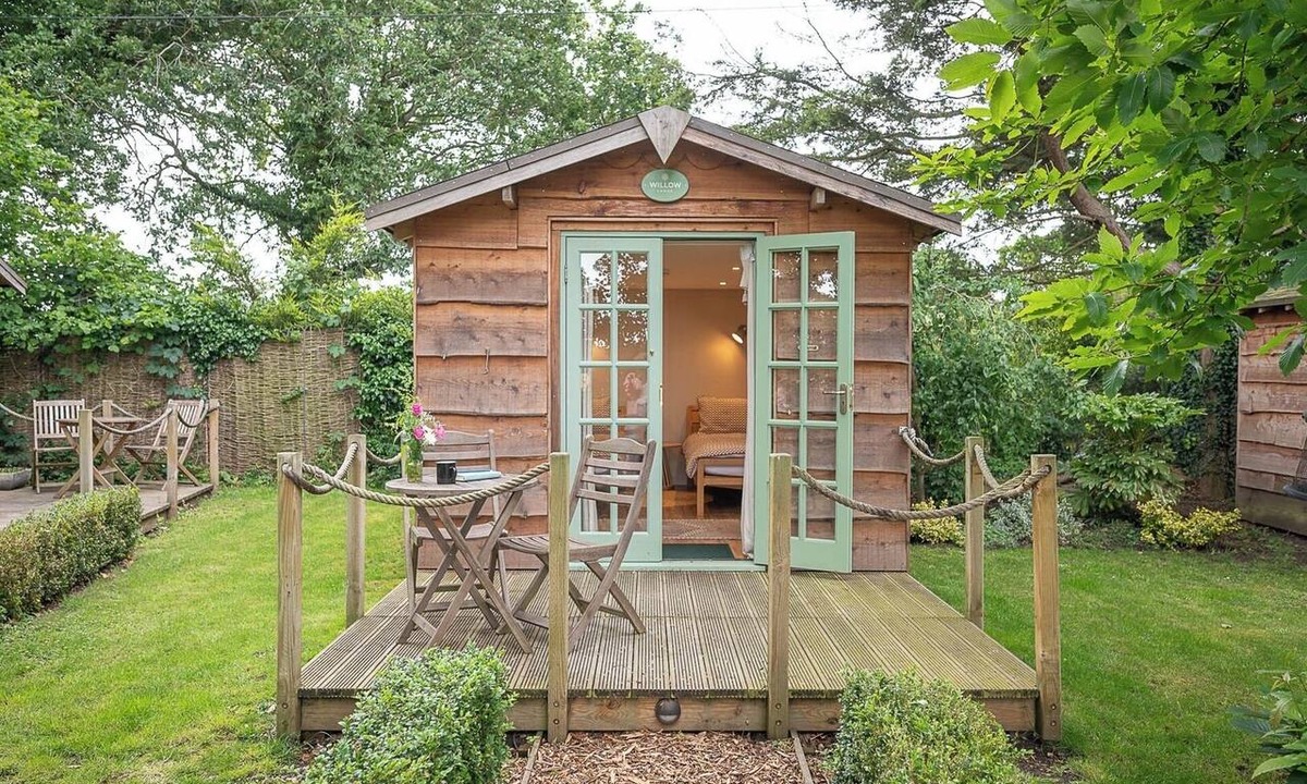 Beccles Cabin | Willow Lodge, Toad Hall, Wangford