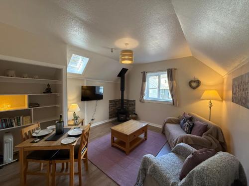 Pitlochry House | Willows Cottage
