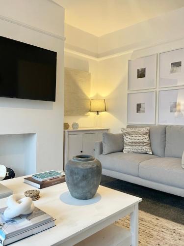 Amble House | Windsor Cottage