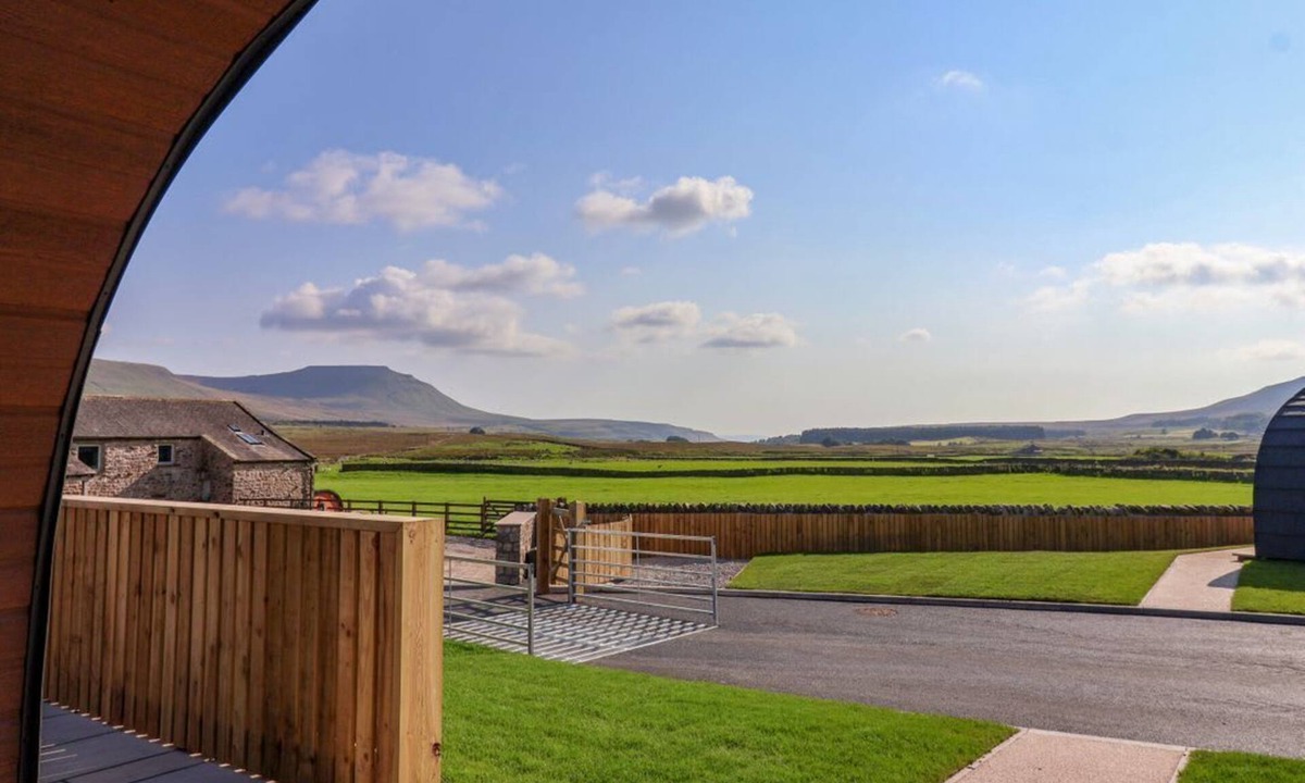 Yockenthwaite House | Wren Chapel Le Dale, Yorkshire
