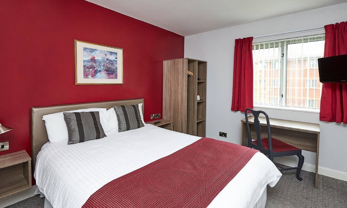 Yarnfield Hotel | Yarnfield Park Training Centre