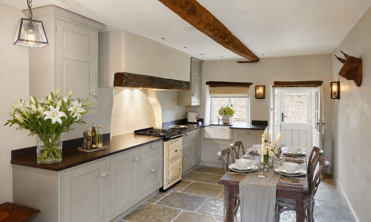 Southrop Cottage | Yew Tree| Luxury Cotswold Cottage | Sleeps 6