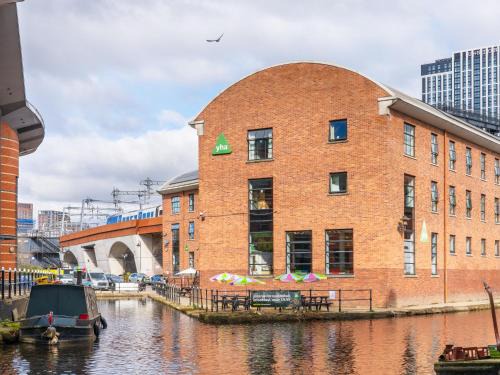 Castlefield Hostel | YHA Manchester
