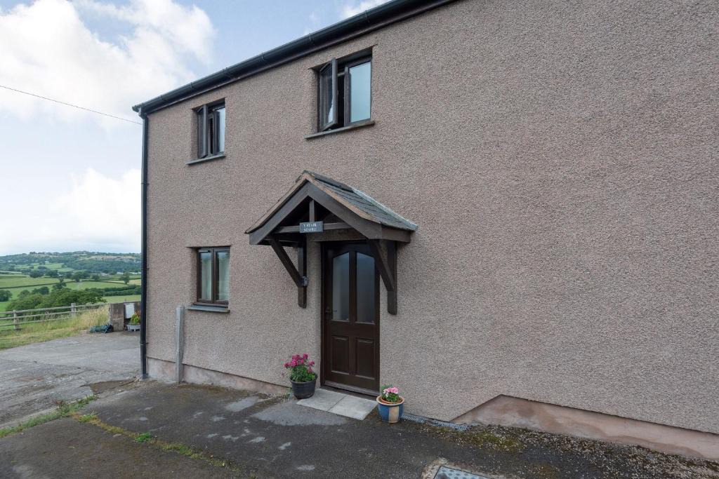Rhyd-y-foel House | Ystabl - Stable