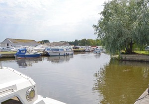 2 bedroom accommodation in Stalham