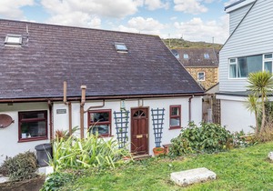 3 bedroom accommodation in Porthtowan