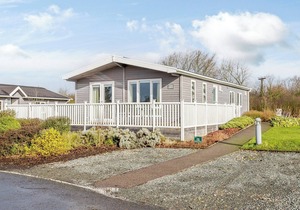 3 bedroom accommodation in Mercia Marina, Willington