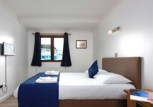 4 bedroom accommodation in Wroxham